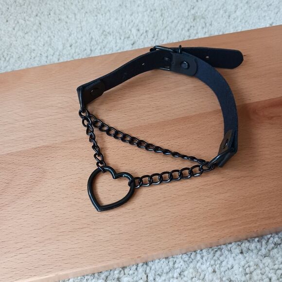 BLACK Chain Choker Collar, Punk Love Heart Shaped Choker Necklace, Gothic Ch… - Picture 12 of 12